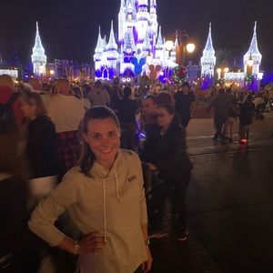 Meet your Posher, Candice